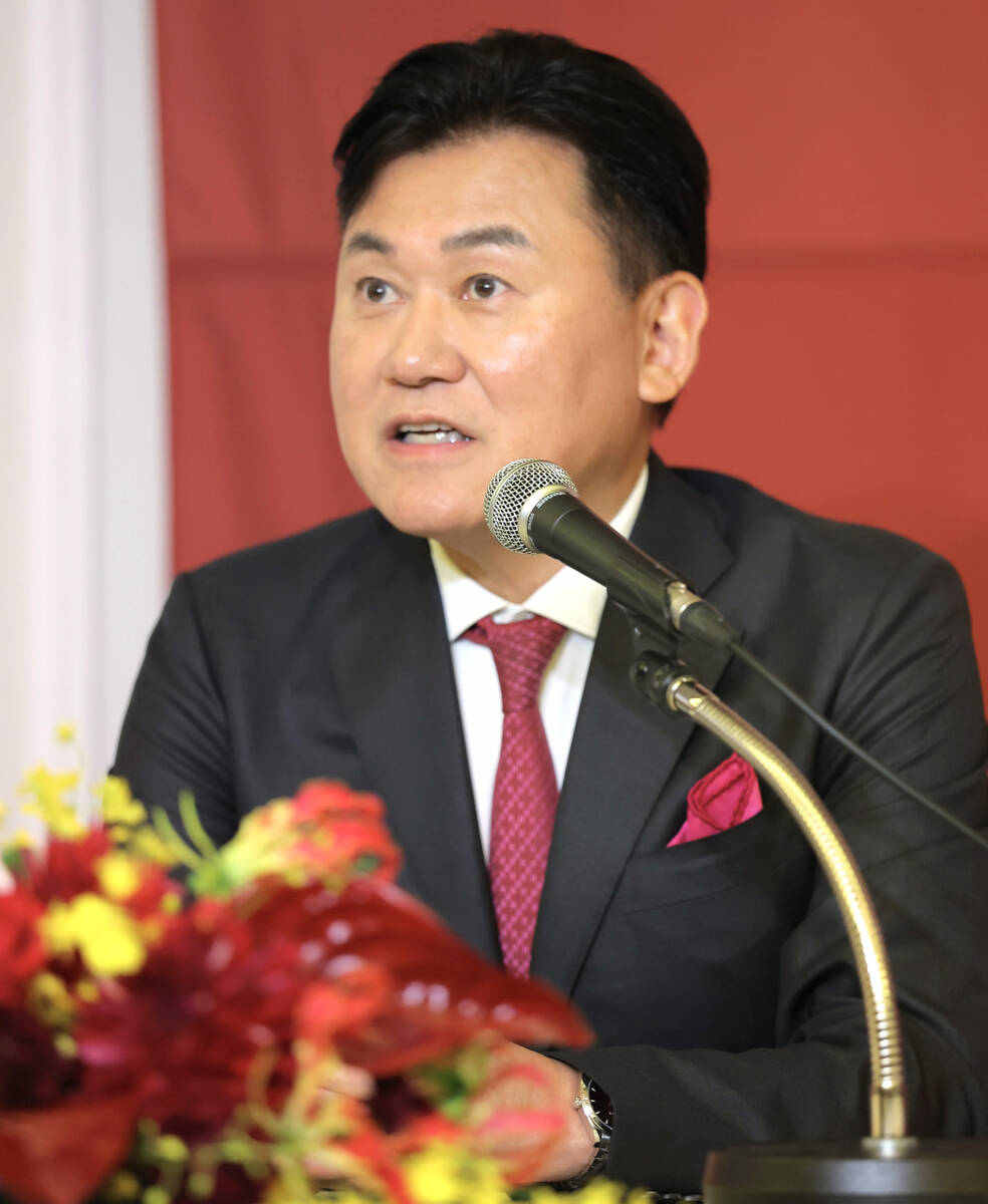 【楽天】三木谷浩史オーナー、吉井新監督への「ダメ元」オファーを激白　熱意実り超異例シーズン途中に「中長期的な契約」が実現…同席会見で強い球団づくりを宣言（スポーツ報知）
