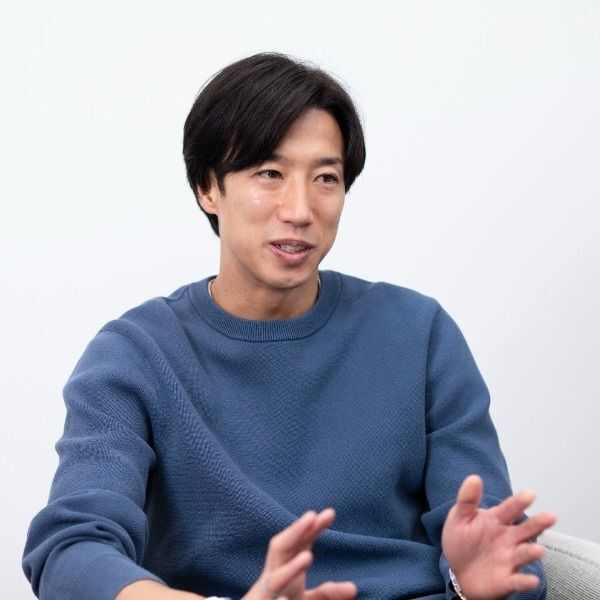 「取締役就任後、約2年で年商2.5倍に」元サッカー日本代表はなぜ“年商300億円企業の社長”になれたのか? 大津祐樹(35)が語る、社長就任までの道のり(文春オンライン)